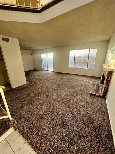 Building Photo - 1195 Bautista Ln