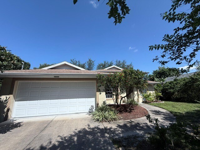 Building Photo - 3225 Hart Way