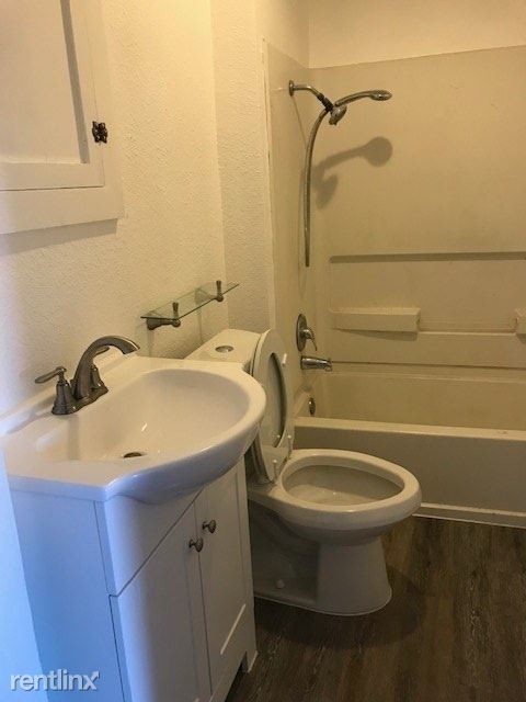 Building Photo - 2 br, 1 bath Apartment - 521 East Dewey Place