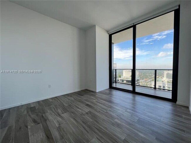 Building Photo - 801 S Miami Ave