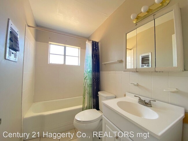 Building Photo - 3 br, 1.5 bath House - 9211 Montgomery