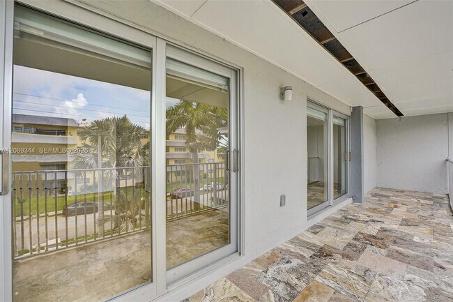 Building Photo - 7401 SW 82nd St