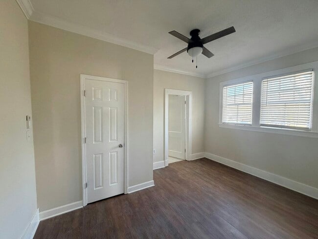 Building Photo - 814 N Congress St