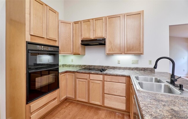 Building Photo - 215 Cordovan Commons Pkwy