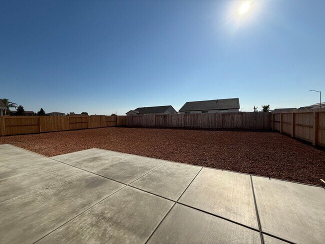 Building Photo - Brand new beautiful home! Please read enti...
