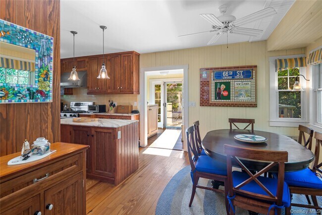 Building Photo - 696 Ocean Breeze Walk