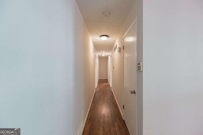 Building Photo - 4472 Old Mabry Pl