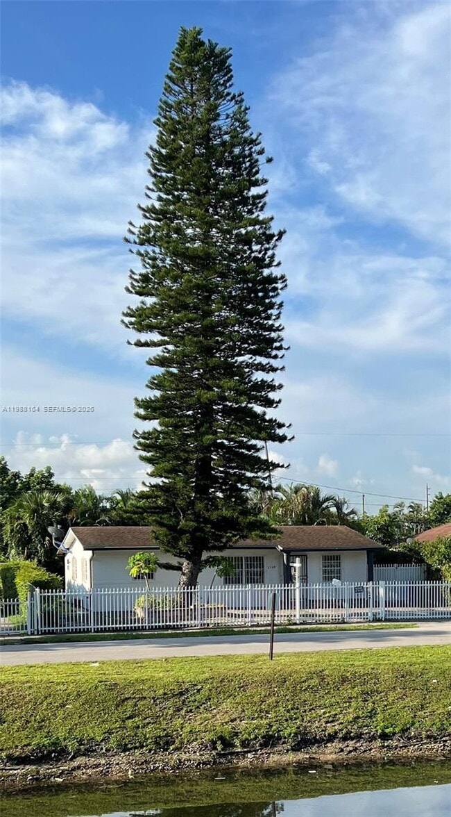 Building Photo - 2540 NW 141st St