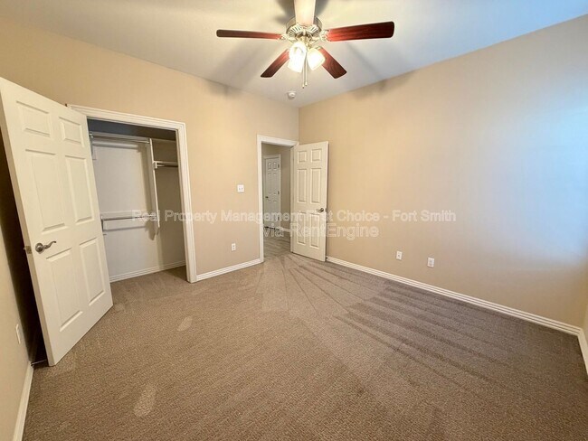 Building Photo - 9720 Haven Blvd