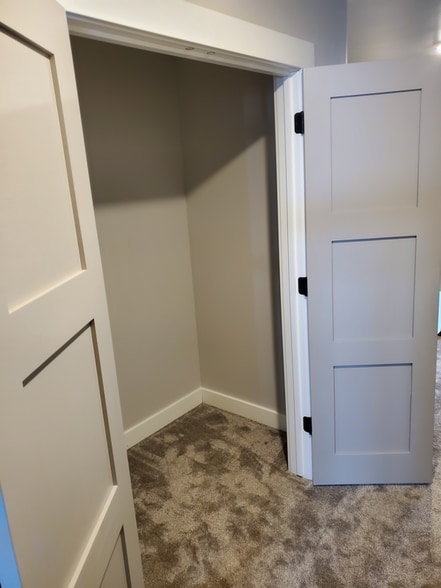 Building Photo - 2355 Lake Rd