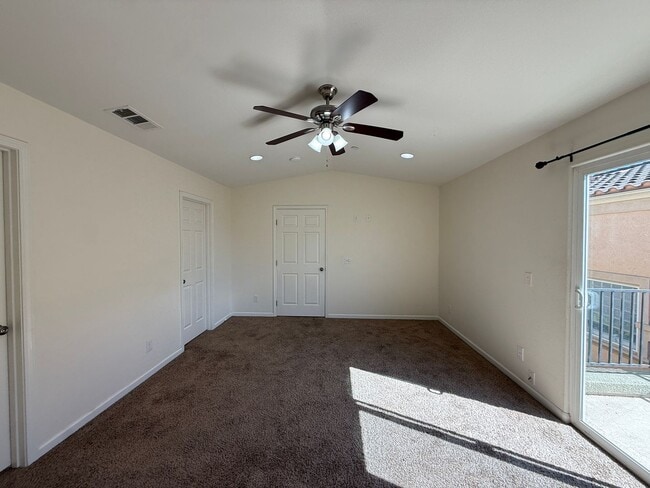 Building Photo - Centrally Located Large Two Story Home on ...