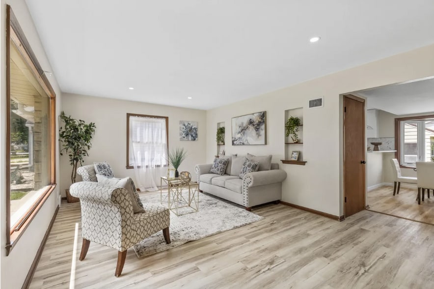 Primary Photo - 3833 S 58th St