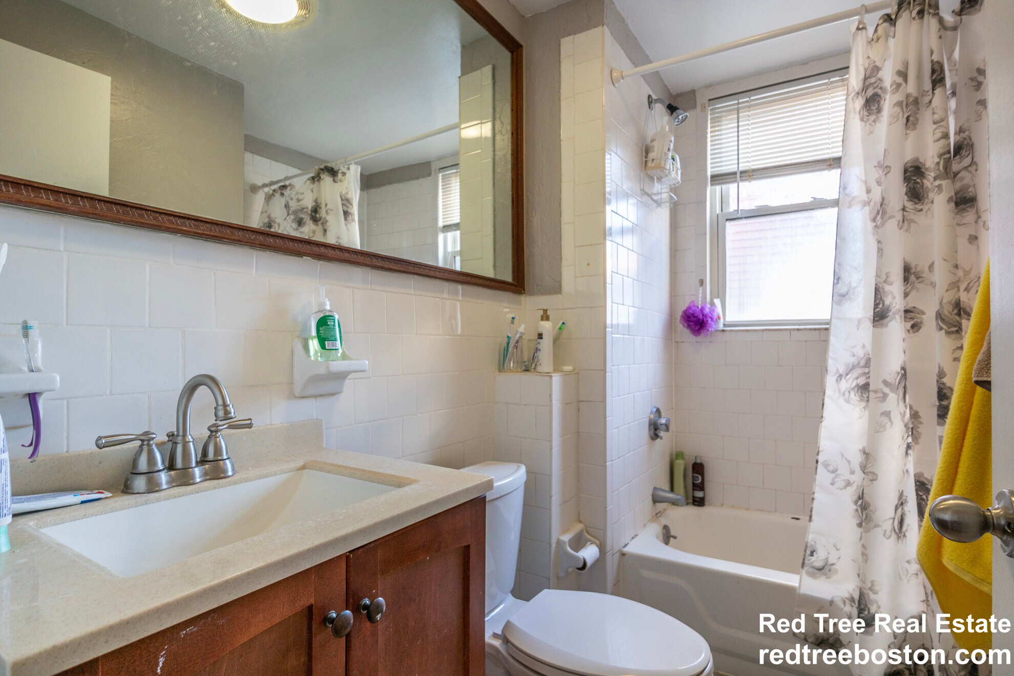 Building Photo - 7 Sunset St