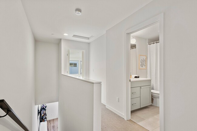 Building Photo - 18007 3rd Ave NE