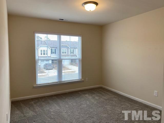 Building Photo - 347 White Oak Ridge Dr