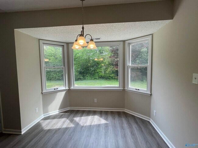 Building Photo - 120 Springfield Ln