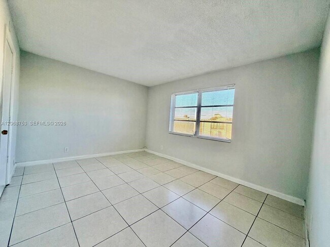 Building Photo - 8750 N Sherman Cir