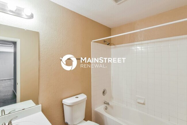 Building Photo - 3 Bedroom Pet-Friendly Home in San Antonio...