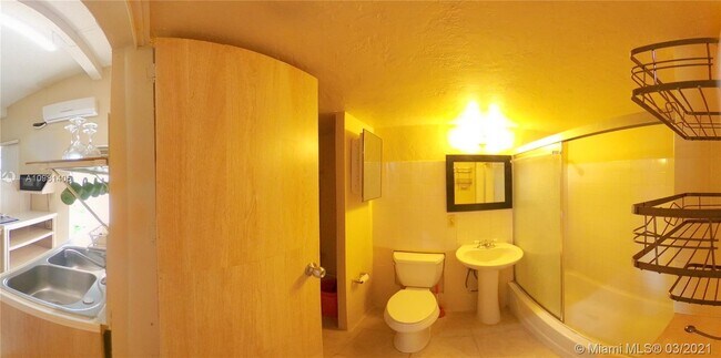 Building Photo - 250 N Biscayne River Dr