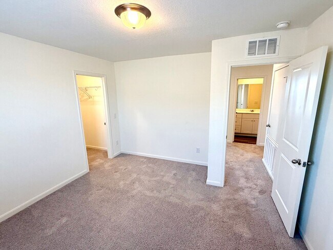 Building Photo - 12823 Cygnus