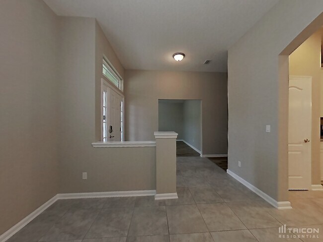 Building Photo - 12131 Rouen Cove Dr