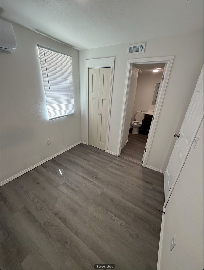 Building Photo - Seward Apartments