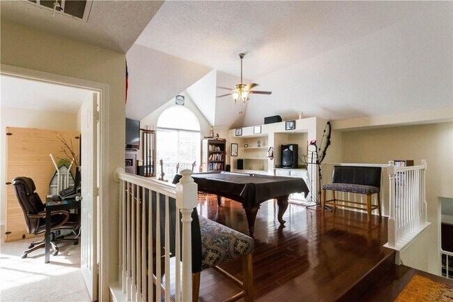 Building Photo - 6103 Crystalwood Ct
