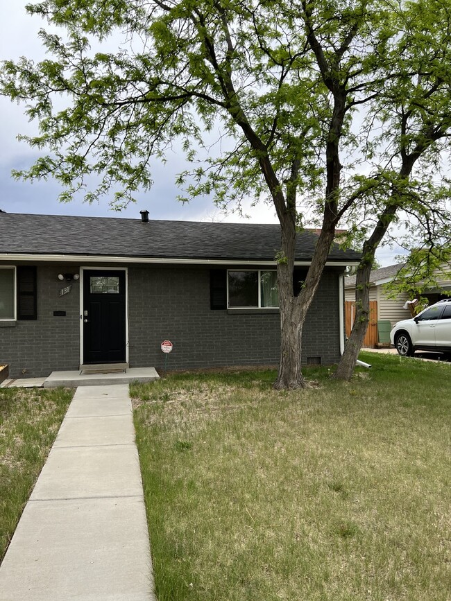 Building Photo - Beautiful home in the East Gate Neighborhood!