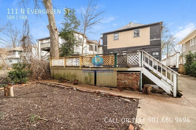 Building Photo - 111 N Evergreen St