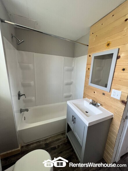 Building Photo - 3837 Nebraska Ave