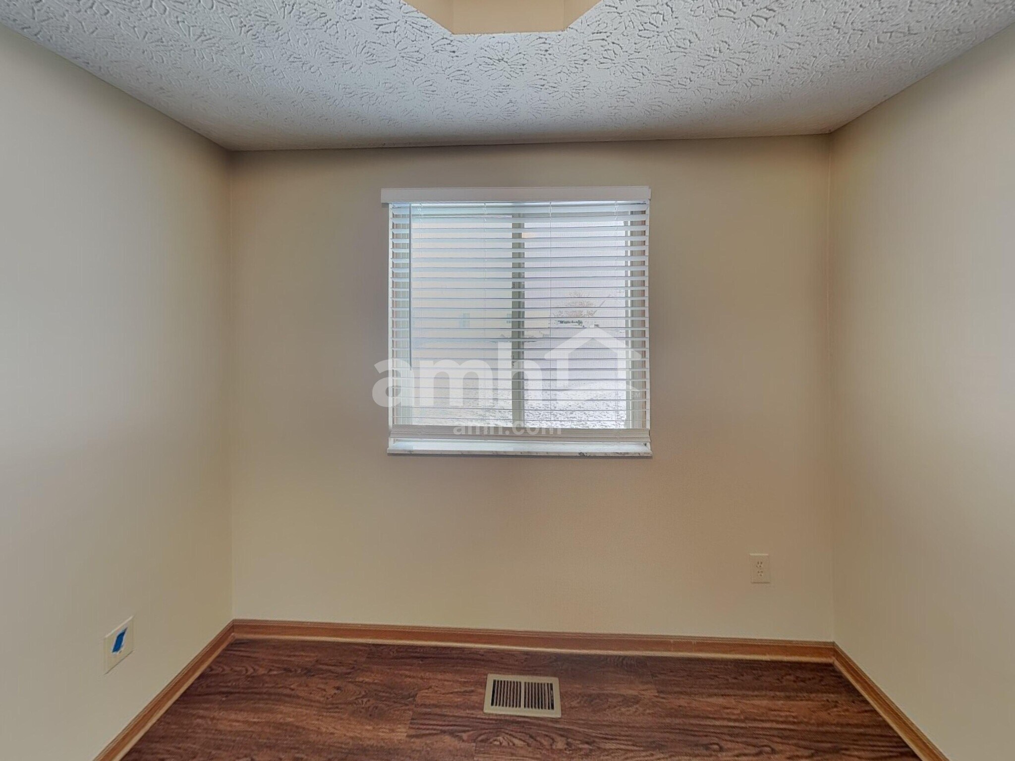 Building Photo - 6647 Hilmar Dr