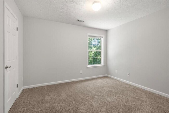Building Photo - 5353 Spike Ln