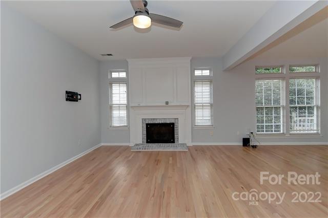 Building Photo - 517 Chadmore S Dr