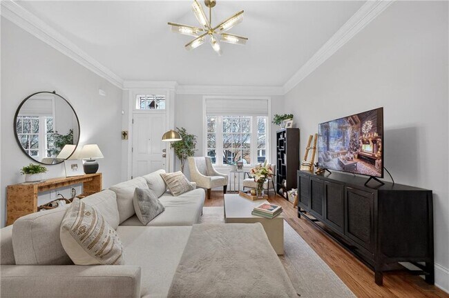 Building Photo - 428 Bill Kennedy Wy SE