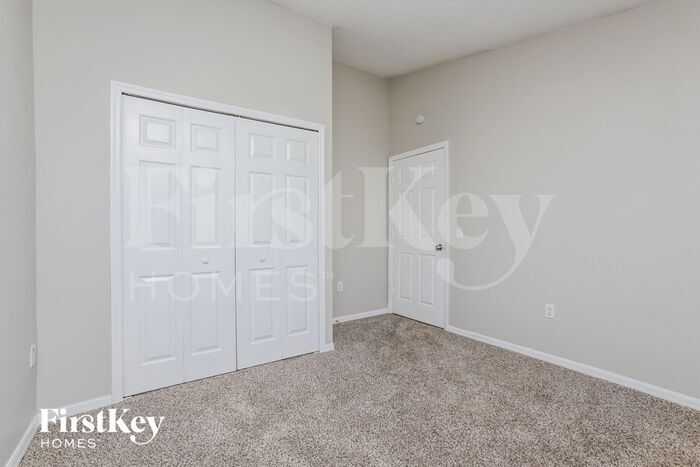 Building Photo - 6536 Viewpoint Ct