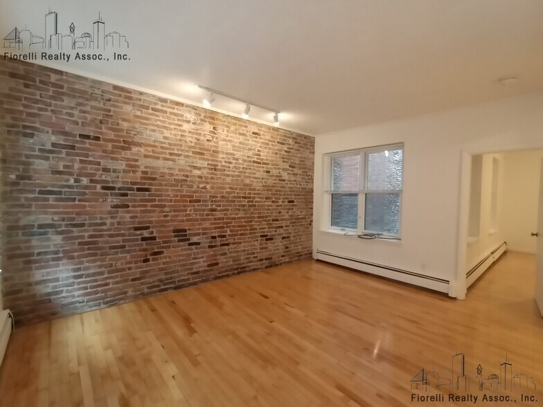 Building Photo - 43 Tileston St