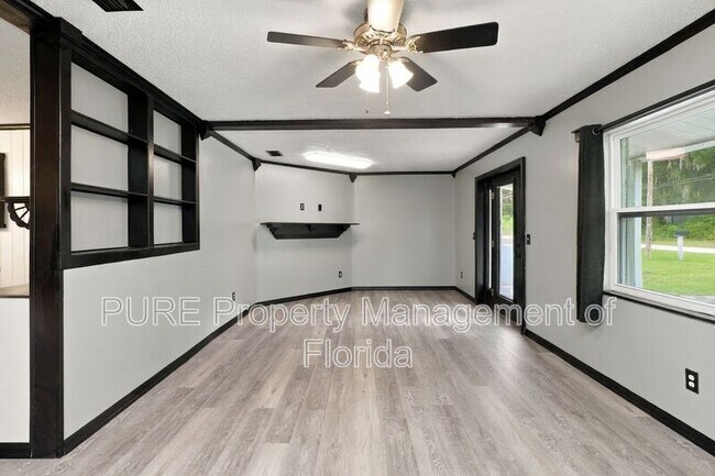 Building Photo - 12300 SE 128th Ct