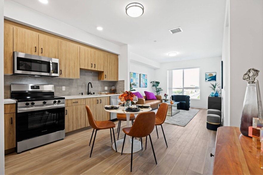 Building Photo - MODERNO Luxury Living Axis