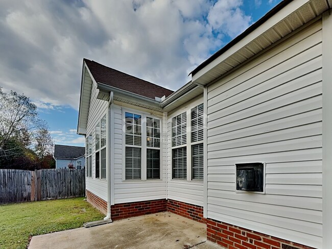 Building Photo - 28 Ginger Gold Dr