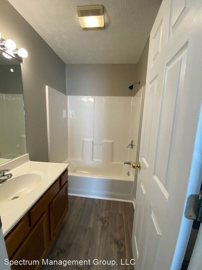 Building Photo - 2 br, 2 bath House - 360 Dover Rd