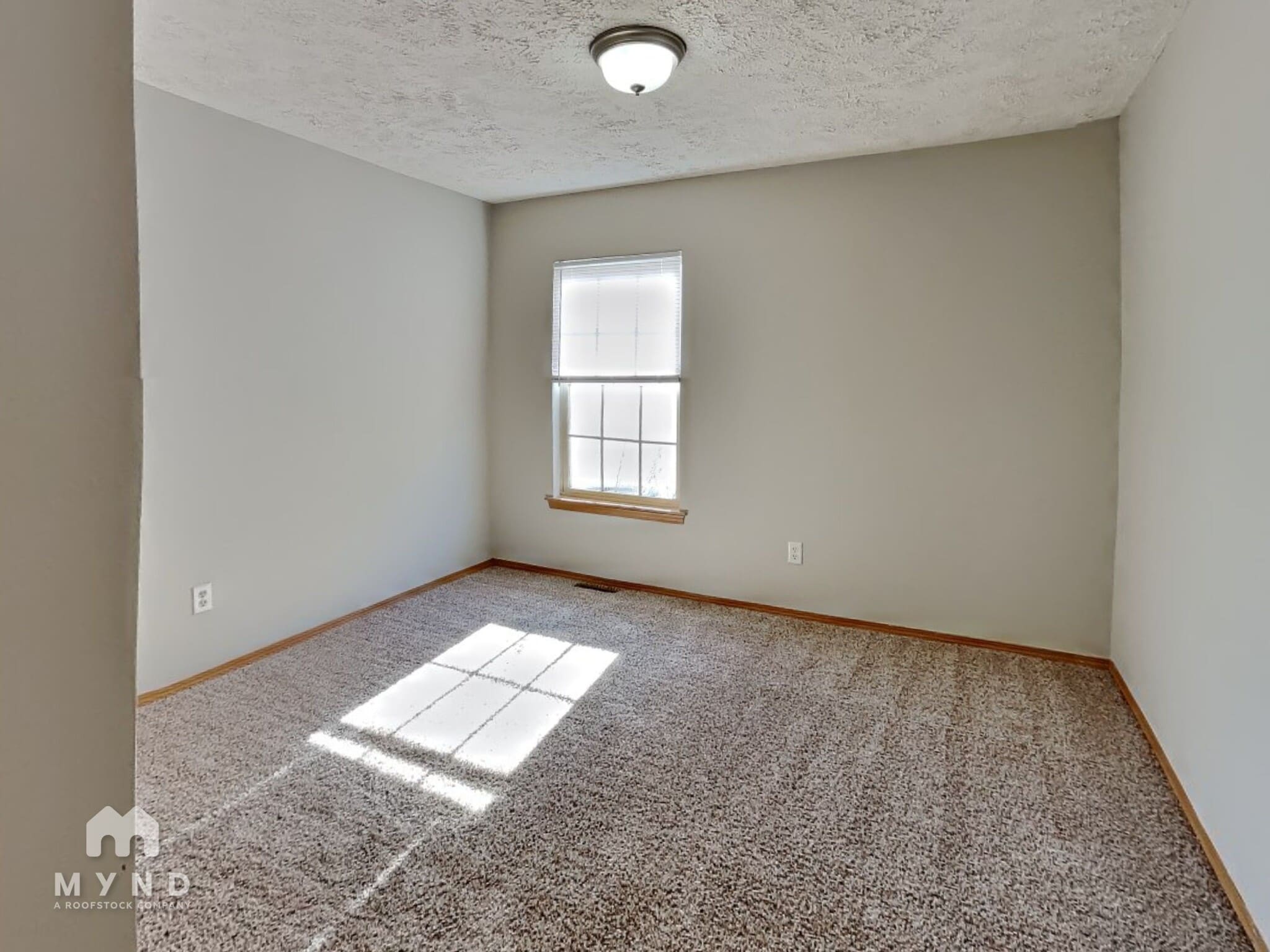 Building Photo - 1143 S Brown Ave