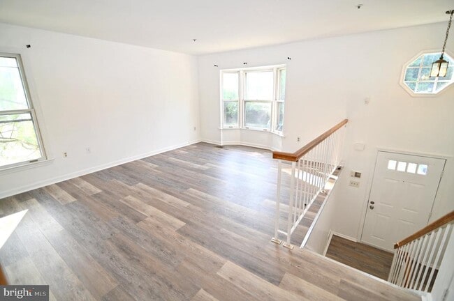 Building Photo - 3721 Edmond Way