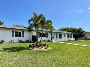 Building Photo - 17051 SW 85th Ave