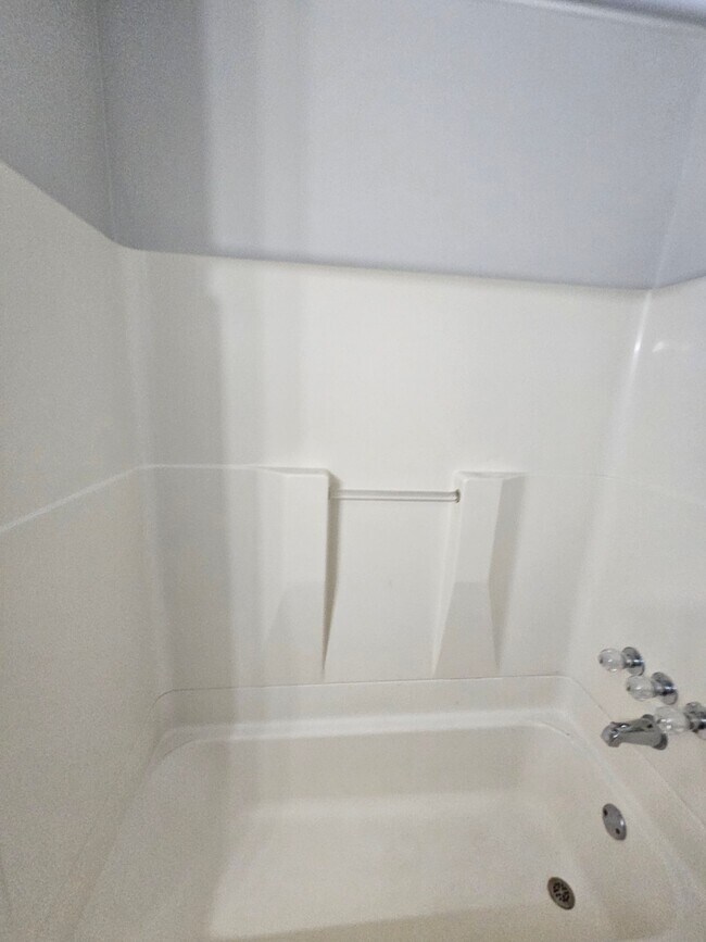 Building Photo - 529 Revere Rd