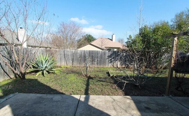 Backyard 1 - 3312 Silk Oak Dr