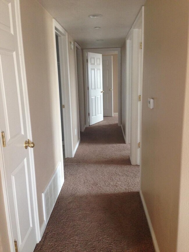 Building Photo - 14001 S Sonora Way