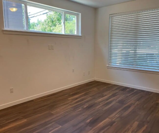 Building Photo - 4384 N Gantenbein Ave