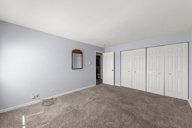 Building Photo - 535 W Lies Rd