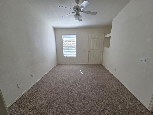 Building Photo - 36121 Lake Chase Blvd