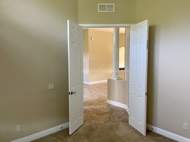 Building Photo - Single Family Dream Home in Gated Community